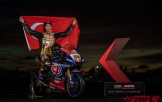 DÜNYA SUPERBİKE ŞAMPİYONU TOPRAK RAZGATLIOĞLU