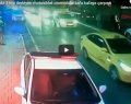 3 kişi bindikleri motosiklet ters yönde otomobille kafa kafaya çarpıştı