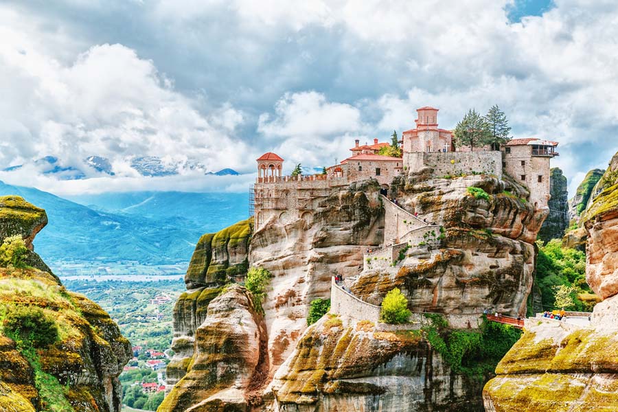 YUNANİSTAN’IN SAKLI CENNETLERİ  SELANİK, EVİA ADASI, METEORA