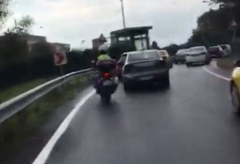 Yine Bir Trafik Magandası