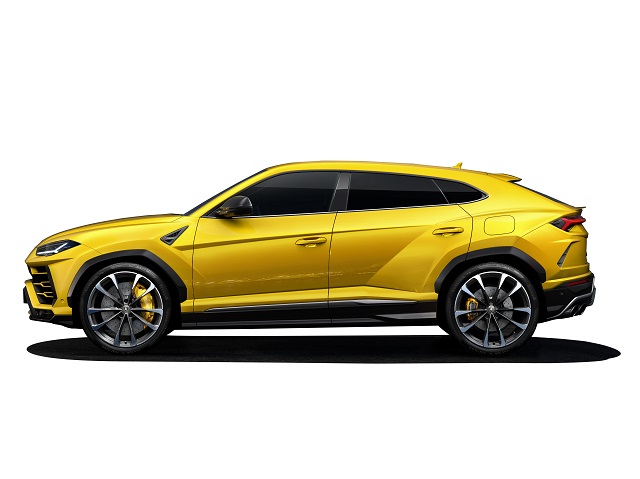 PIRELLI’DEN LAMBORGHINI URUS İÇİN ALTI FARKLI LASTİK