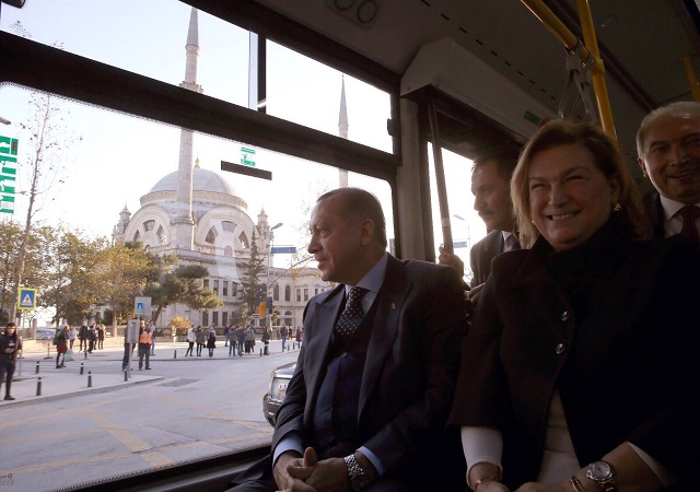 SABANCI HOLDİNG YÖNETİM KURULU BAŞKANI  GÜLER SABANCI