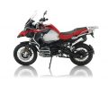 Mayıs ayı boyunca BMW motosiklet satın alanlara orijinal BMW Motorrad sırt çantası hediye.