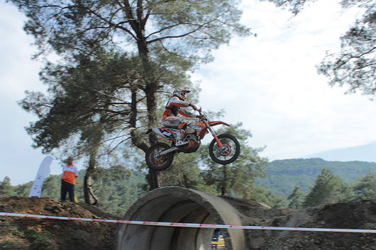 Enduro Yarışları Kemer’de Nefesleri Kesti